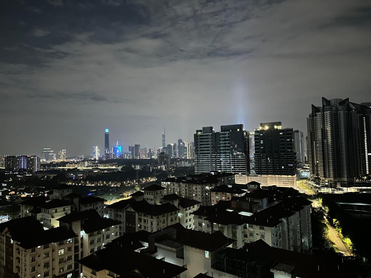Reizz Residence By Leo Suites Kuala Lumpur Eksteriør billede